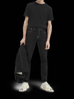 Basic T-Shirt