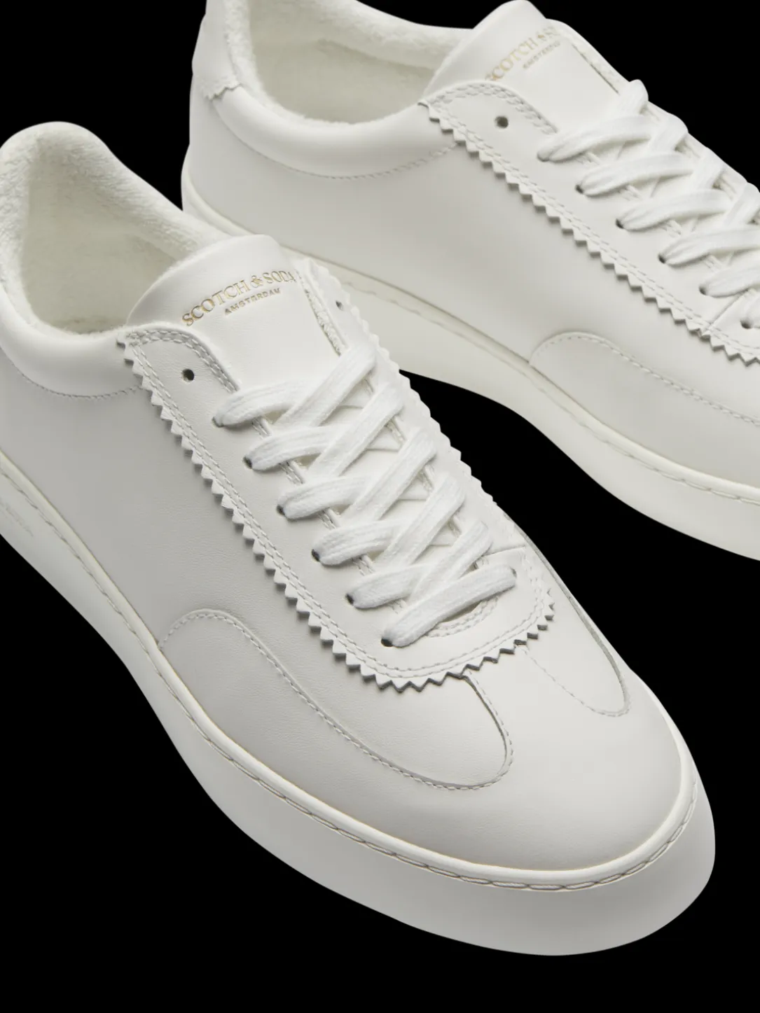Plakka Leather Sneaker
