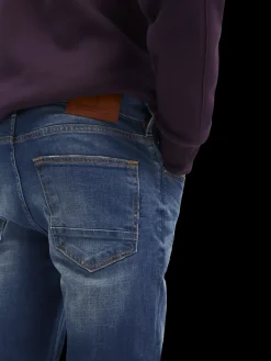 The Skim Super-Slim Fit Jeans